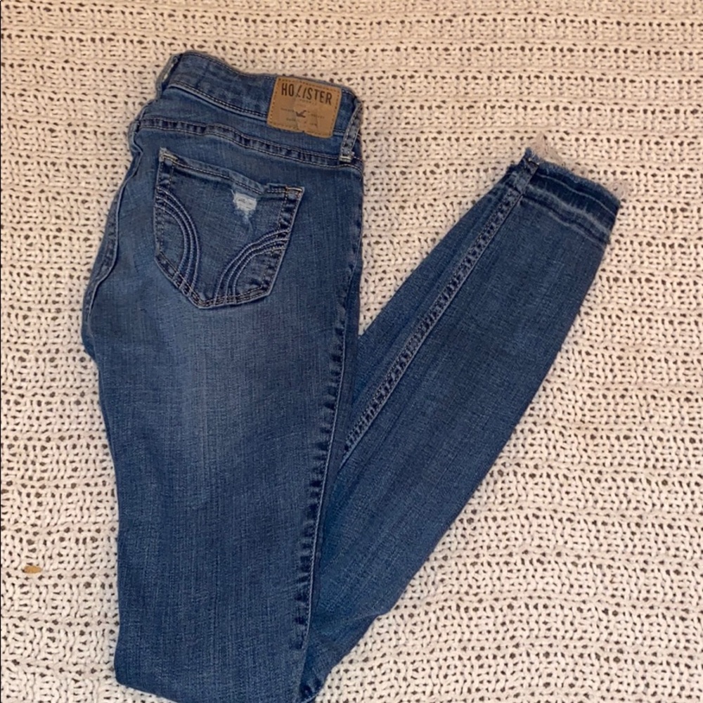 Hollister Jeans size 0 w24